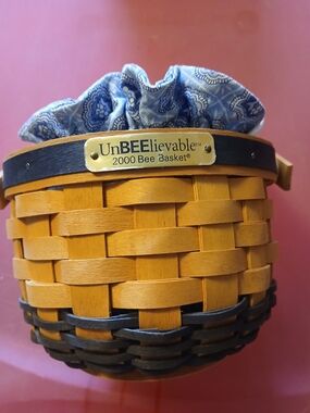 Longaberger Honey-Brown and Navy Woven Bee Basket with Blue Fabric Liner